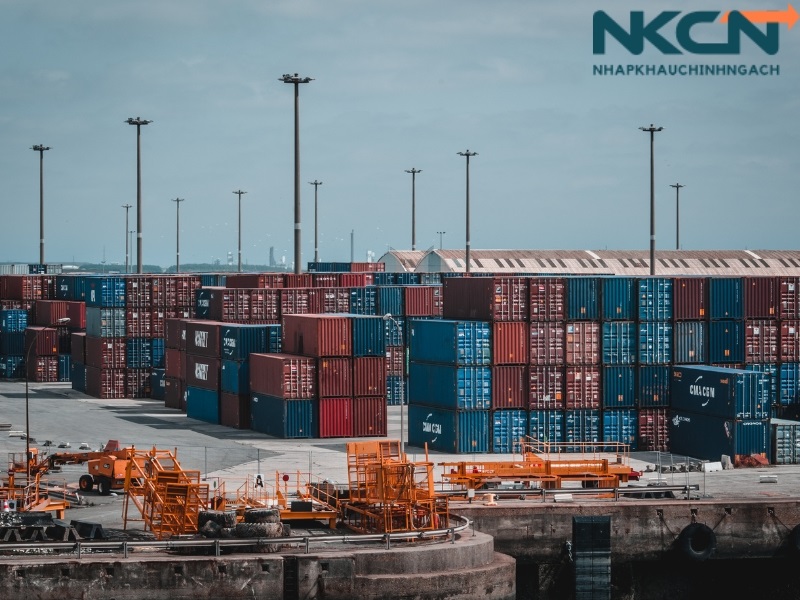 hợp đồng ủy thác nhập khẩu