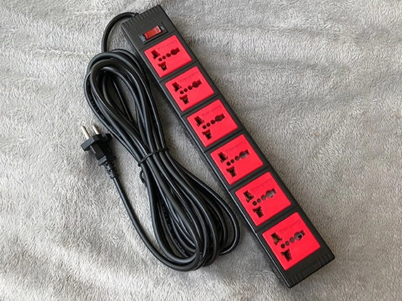 nhập khẩu ổ cắm điện từ trung quốc