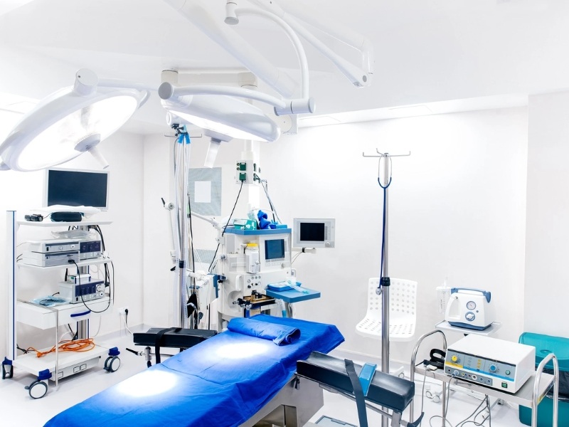 nhập khẩu thiết bị y tế