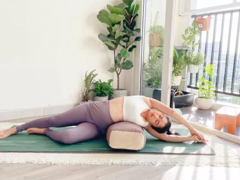 mua dụng cụ tập yoga