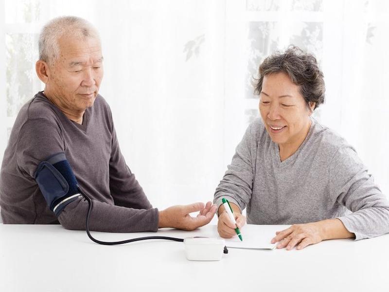 Kinh doanh sản phẩm cho người già