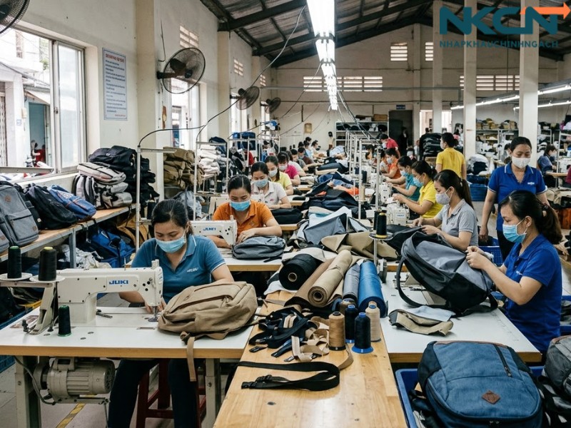 nguồn hàng balo giá sỉ