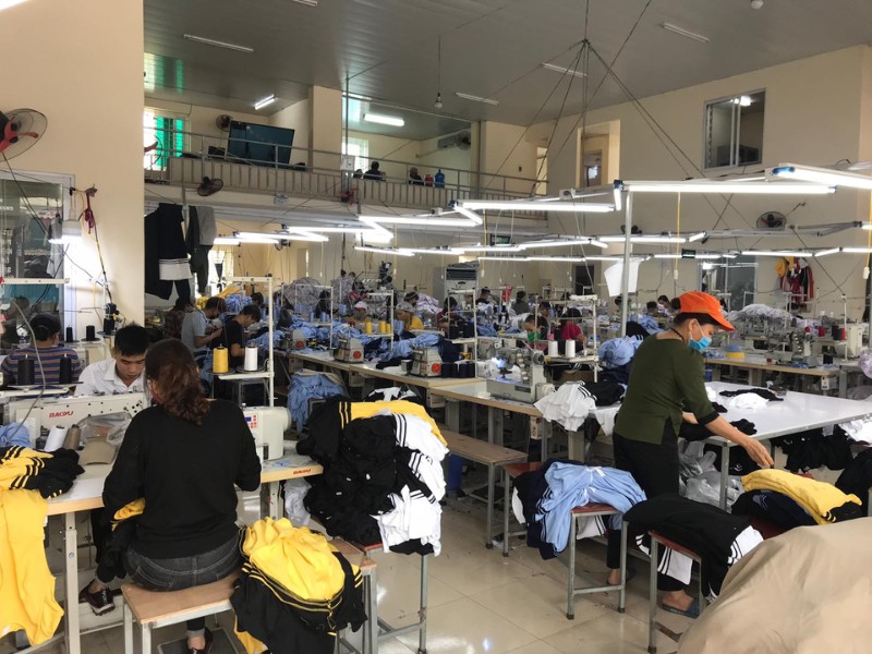 muốn mở shop quần áo lấy hàng ở đâu