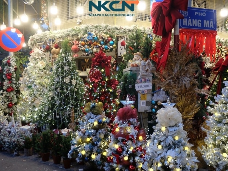 nguồn hàng cây thông noel